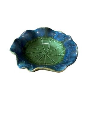 Biltmore Inspirations Iridescent Teal/Green Ruffle Decorative Bowl 7" Diameter